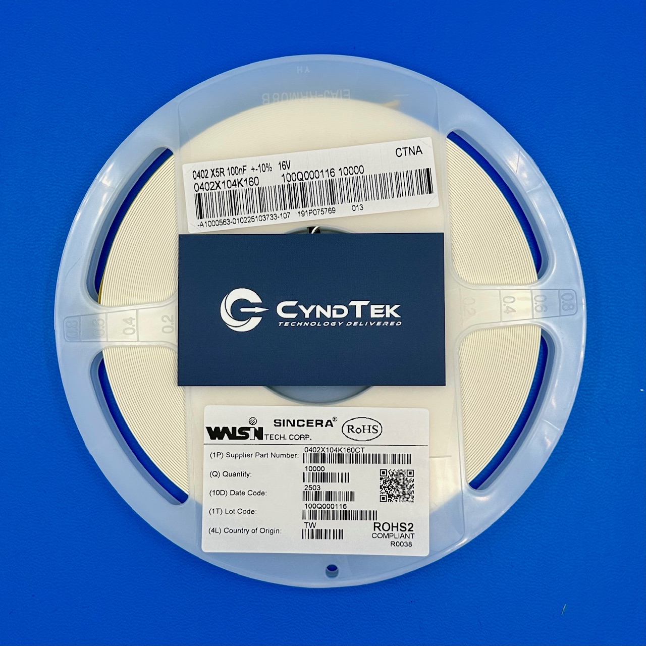 0402X104K160CT - Image 1