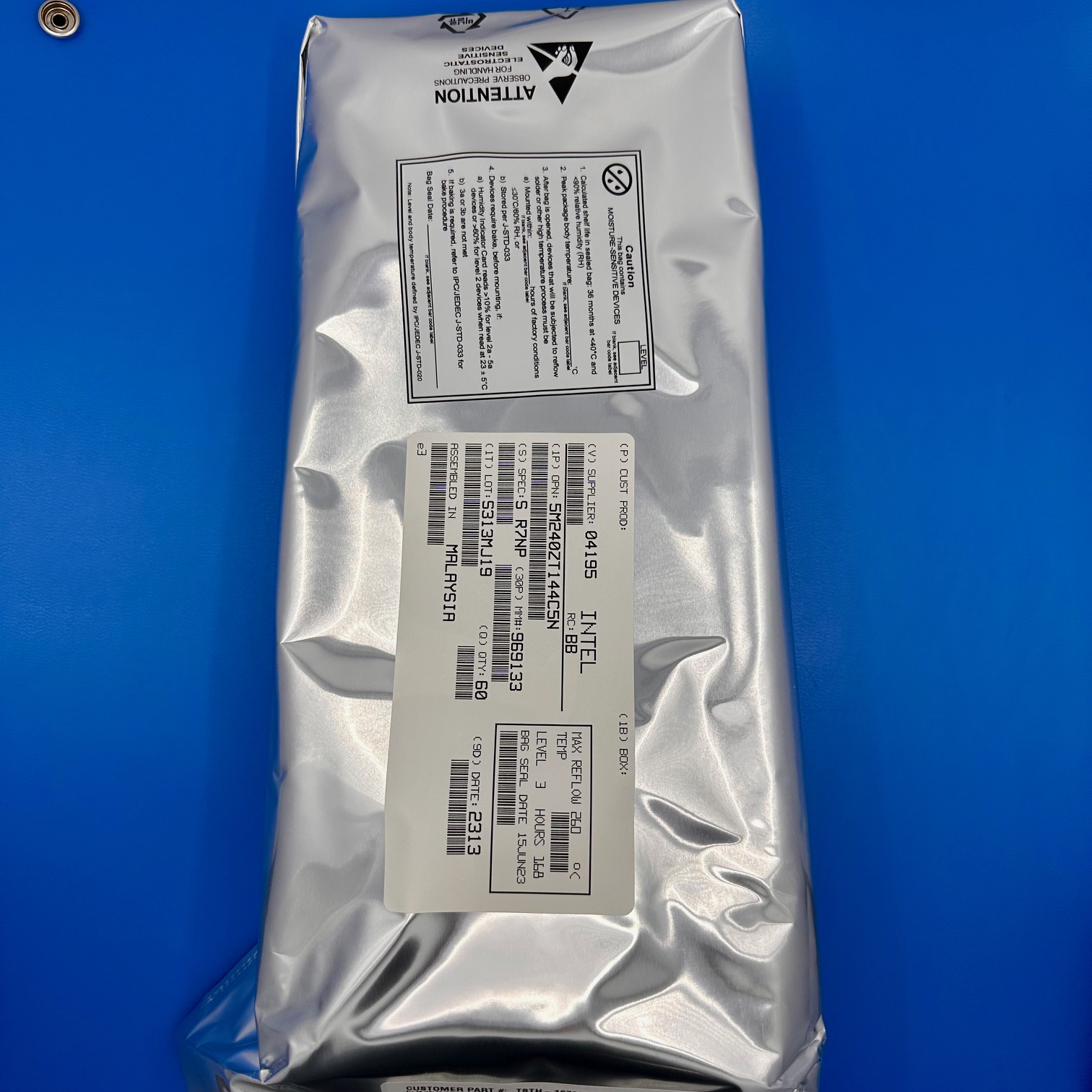 5M240ZT144C5N - Image 1