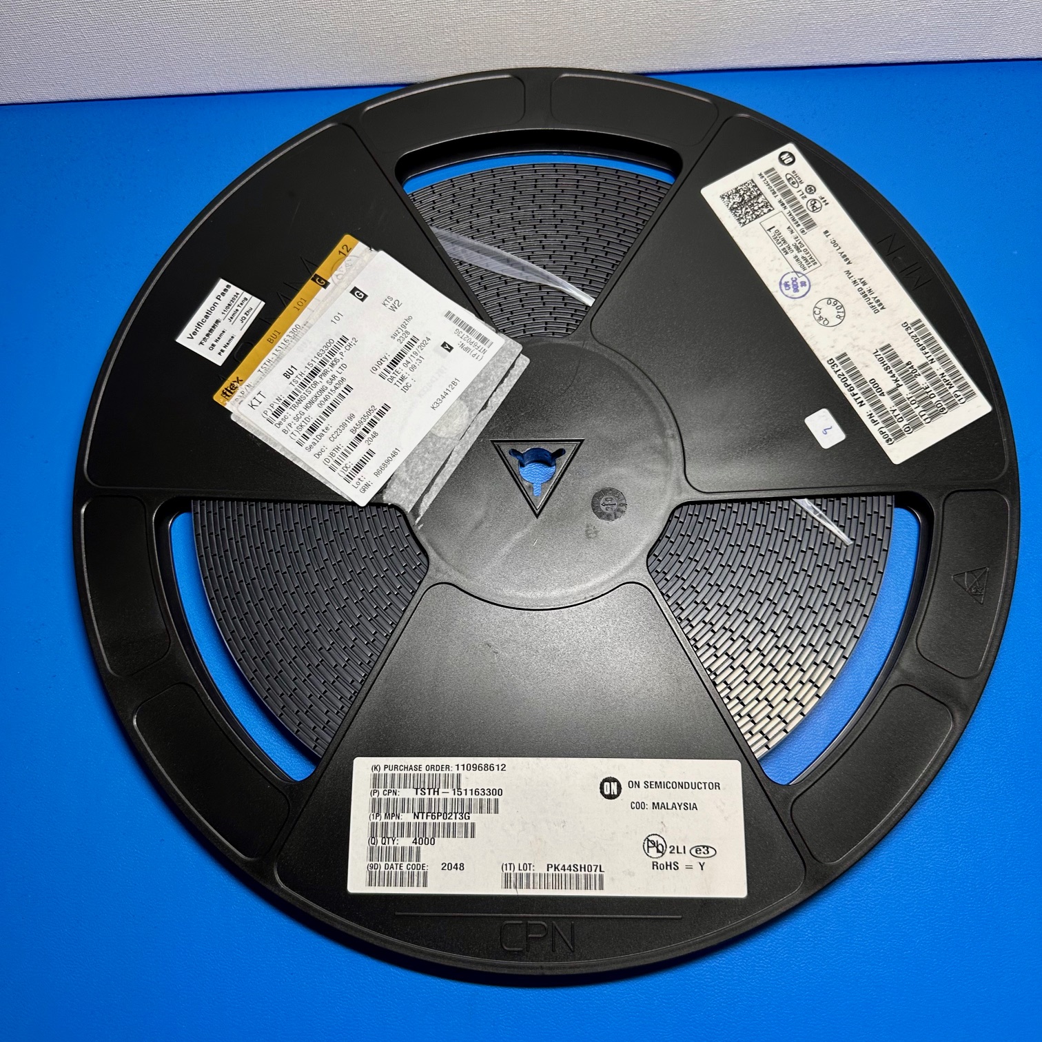 NTF6P02T3G - Image 2