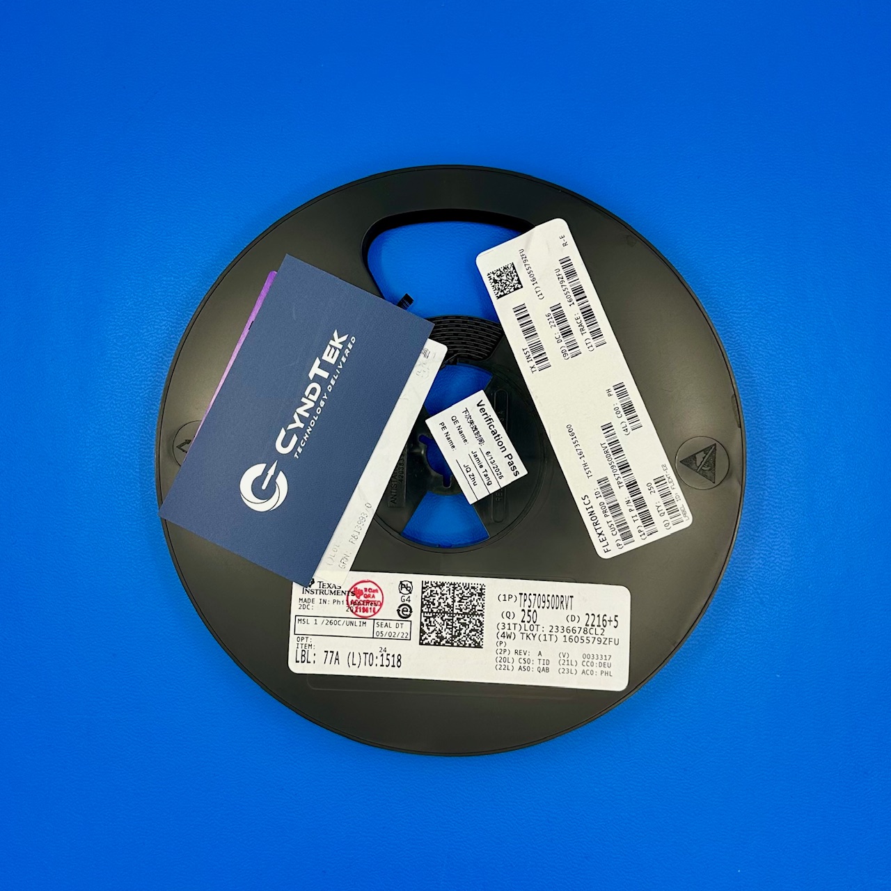 TPS70950DRVT - Image 1