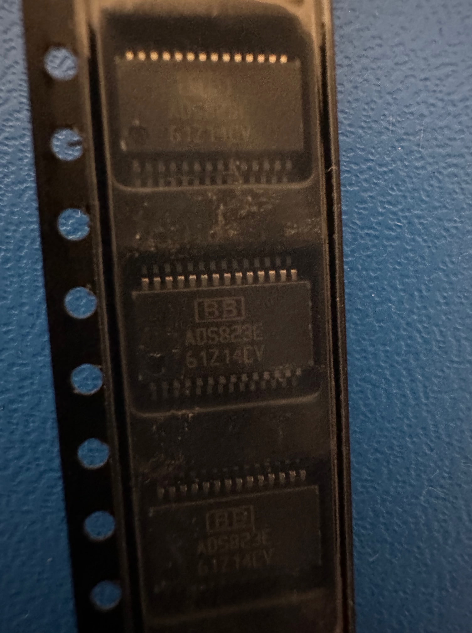 ADS823E - Image 2