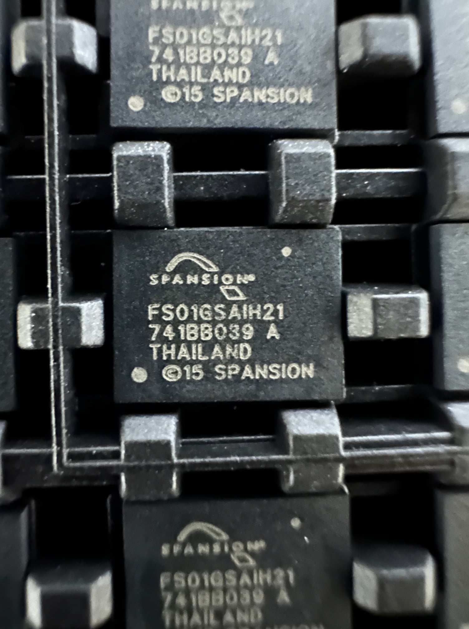 S70FS01GSAGBHI210 - Image 2