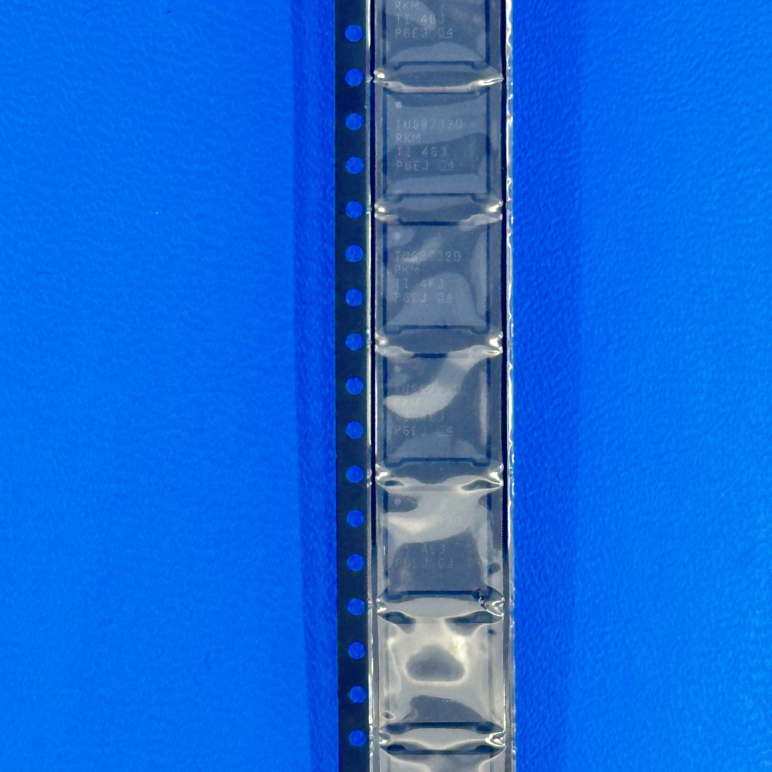 TUSB7320RKM - Image 2